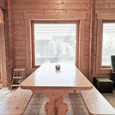 Persikka - 8 Henkiloelle, Himoslaakso Ski-inout