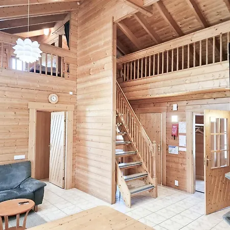 Persikka - 8 Henkiloelle, Himoslaakso Ski-inout