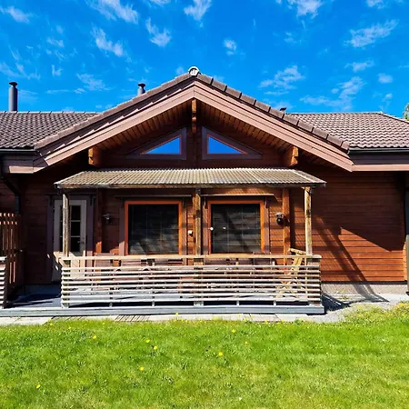 Villa Persikka - 8 Henkiloelle, Himoslaakso Ski-inout Jämsä