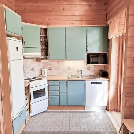 Persikka - 8 Henkiloelle, Himoslaakso Ski-inout Jämsä