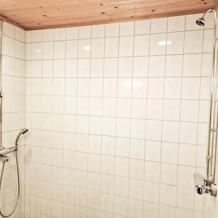 Persikka - 8 Henkiloelle, Himoslaakso Ski-inout *